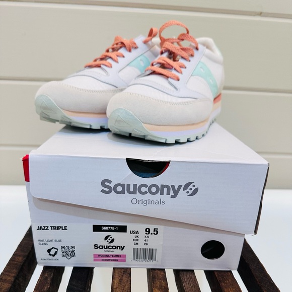 Saucony Shoes - Saucony Jazz Triple Lifestyle Sneakers